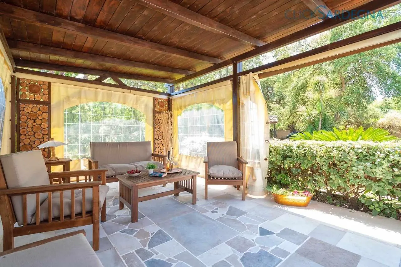 Villa Sporting With Tennis Court, Swimming Pool, Football Field Near The Beaches Alghero