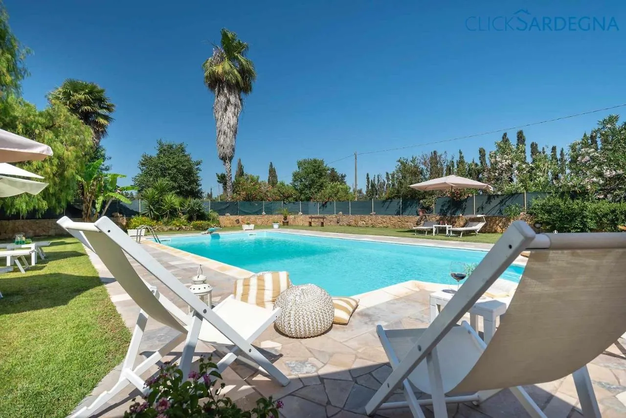 Villa Sporting With Tennis Court, Swimming Pool, Football Field Near The Beaches Alghero
