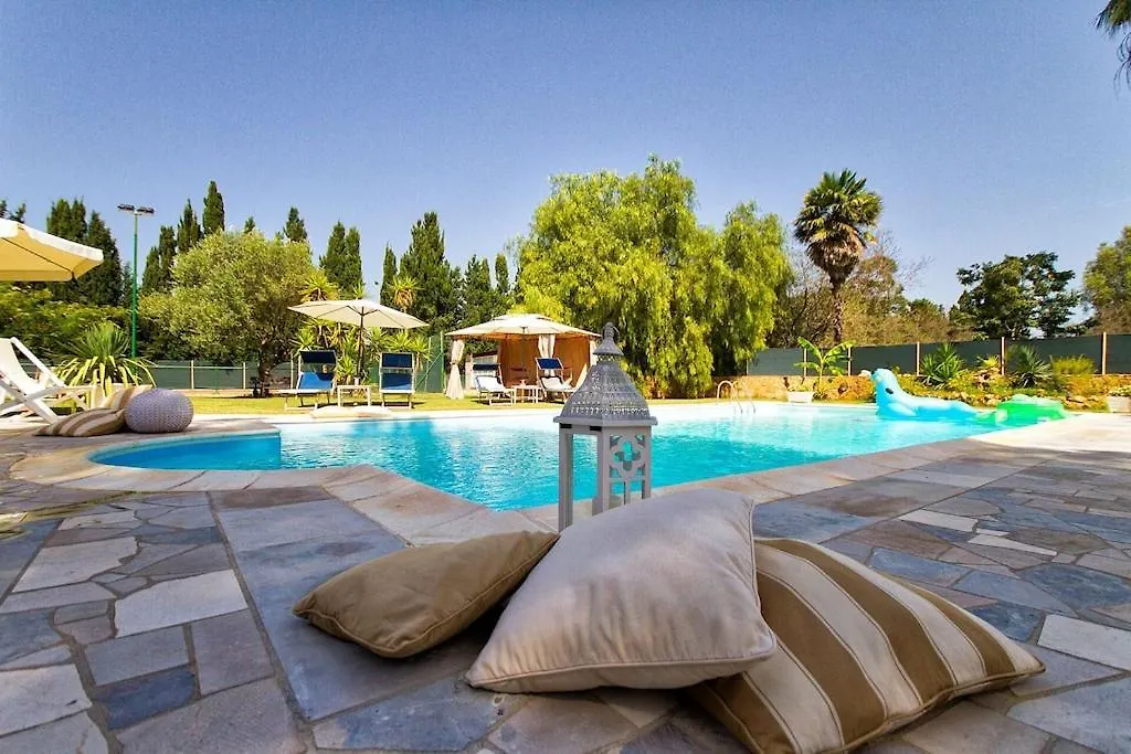Villa Sporting With Tennis Court, Swimming Pool, Football Field Near The Beaches アルゲーロ イタリア